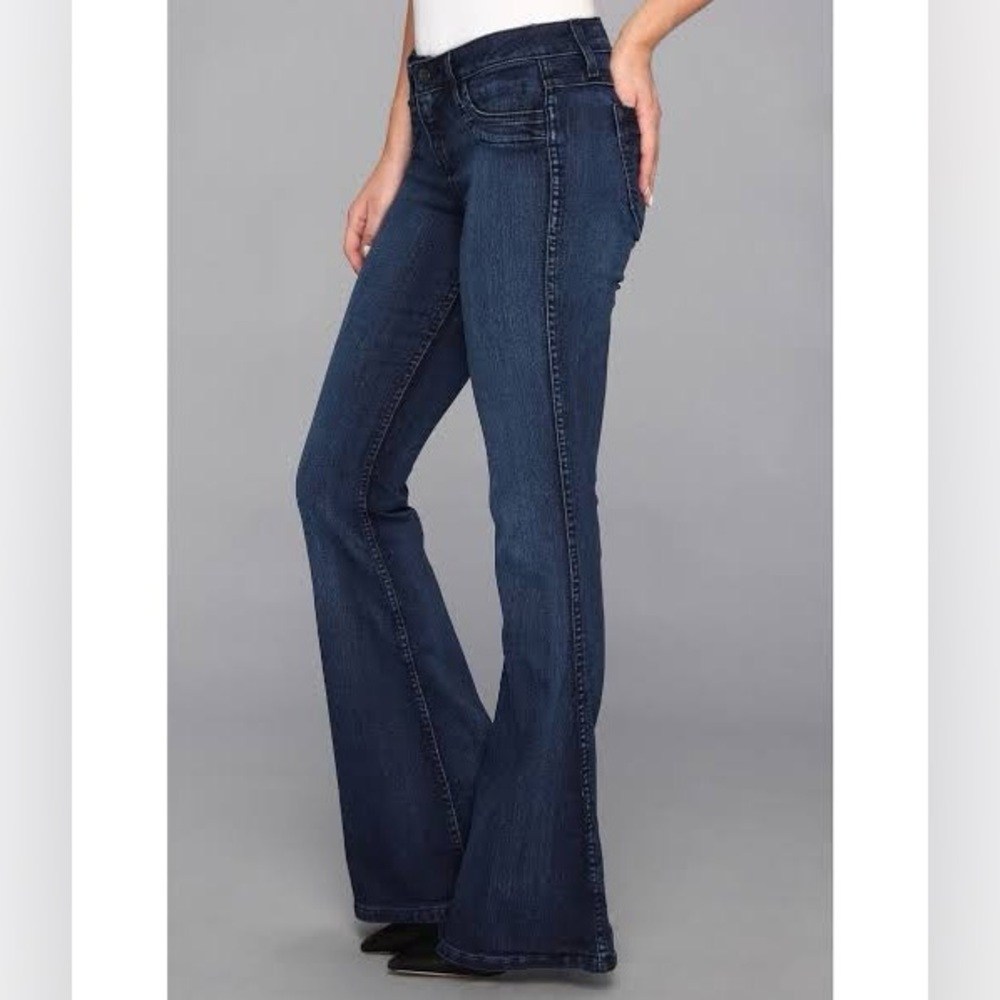 Bleulab🦋𝗥𝗲𝘃𝗲𝗿𝘀𝗶𝗯𝗹𝗲 Med Wash/Deep Indigo Stretch Flare|Bell  Jean, 24